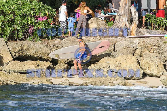 Turtle Bay 30OCT22 J.O.B Halloween Costume Surf-0361